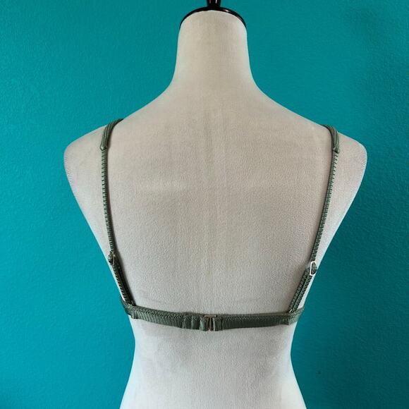 NWT Aerie Shine Rib Plunge Bikini Top Olive Fun Swim Surf Paddle Beach Size M - Picture 4 of 5